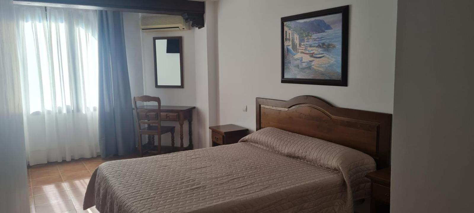 Hostal La Roda Villaluenga Екстер'єр фото